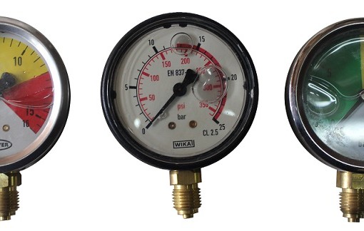 Манометры с глицериновым наполнением